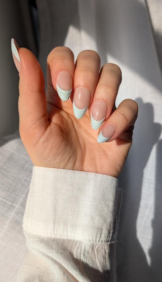 Scandi Shore | Short Almond