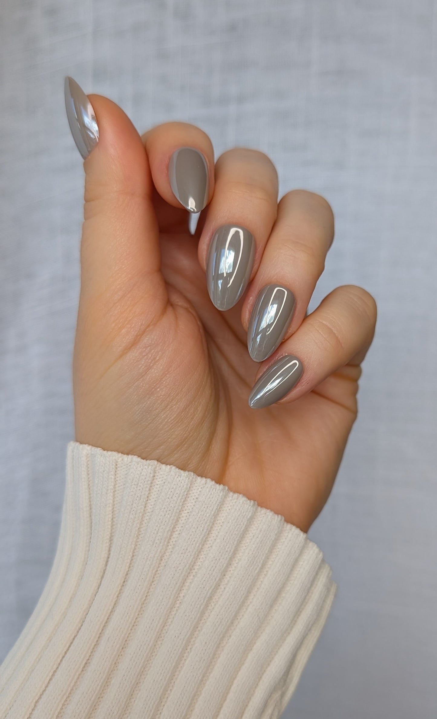 Chrome Greige | Short Almond