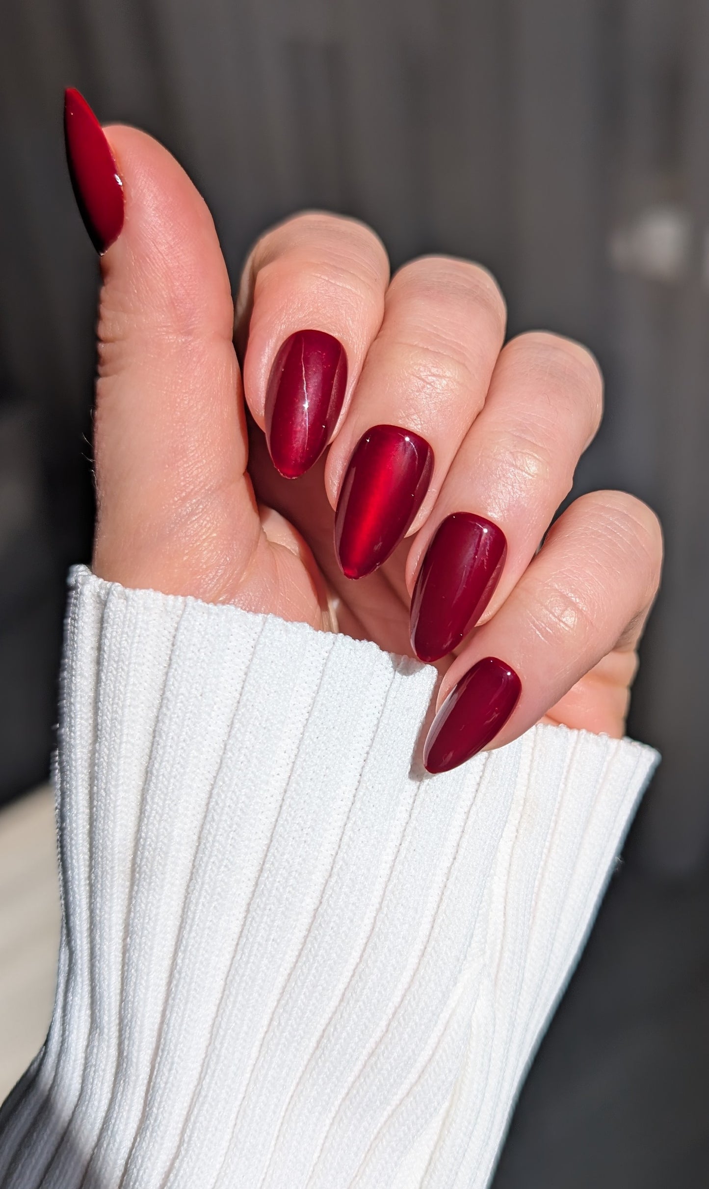 Dark Cherry | Short Almond