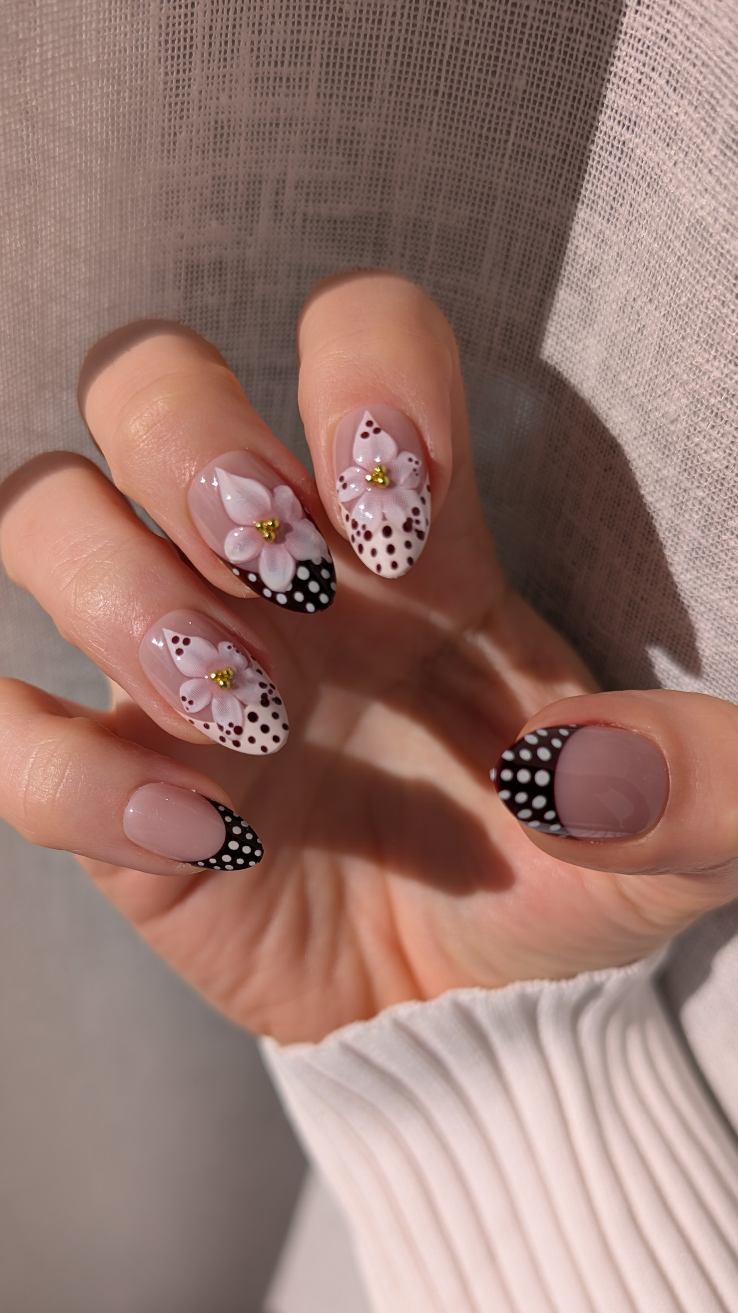 Posy | Short Almond