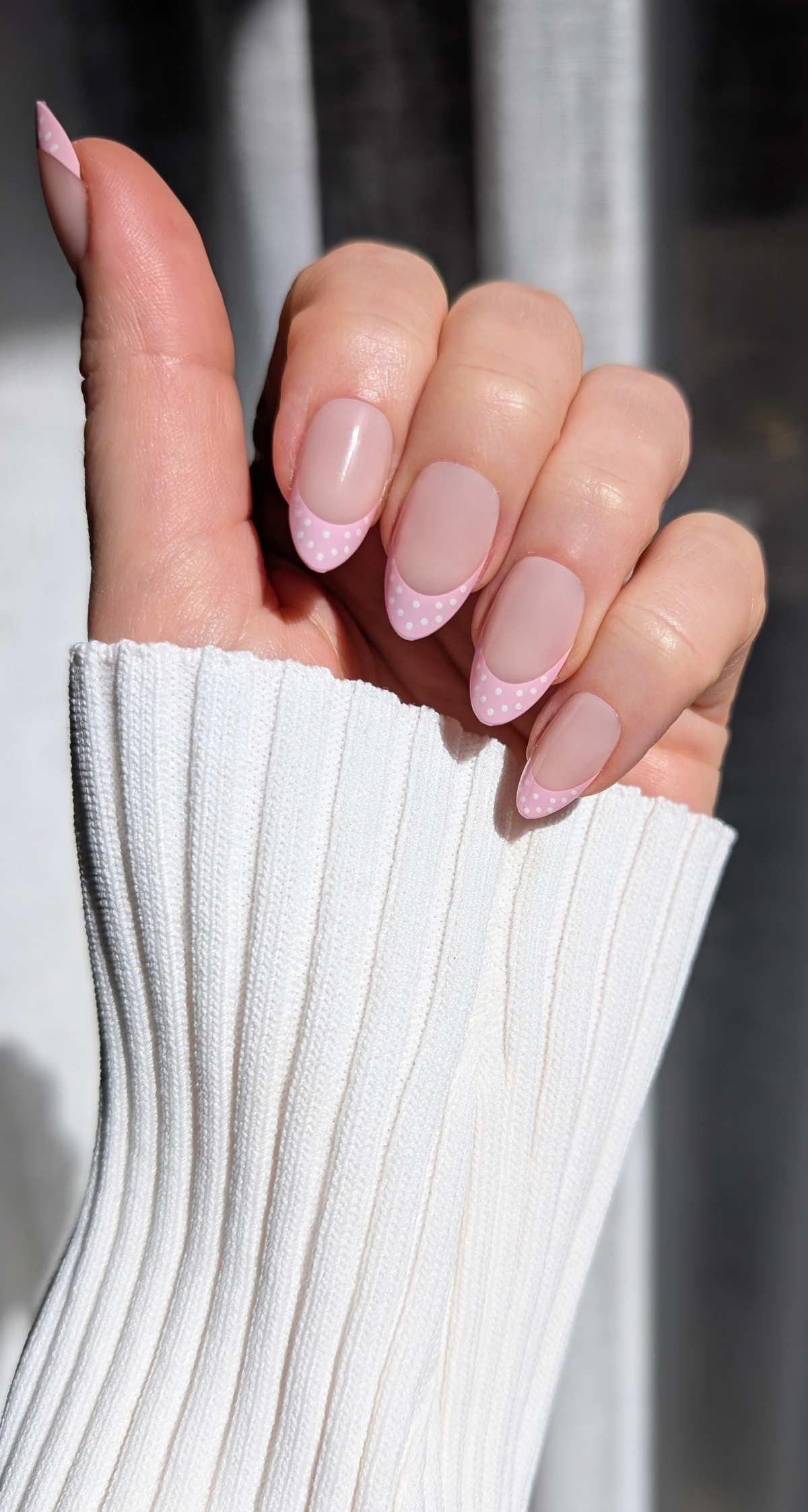 Dolly | Short Almond